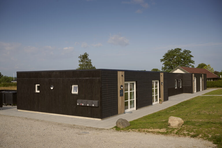 COPYRIGHT RICKY JOHN MOIIOY